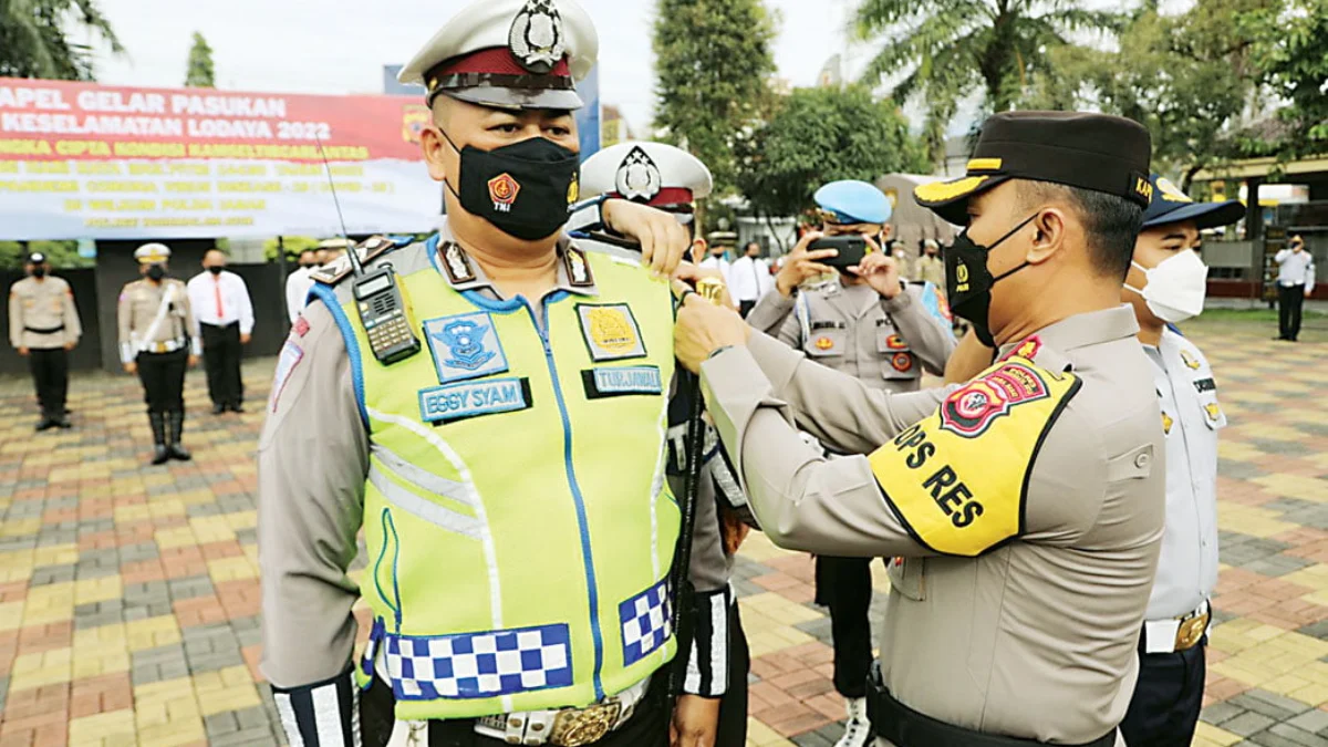 Polisi Incar Pengendara Main HP