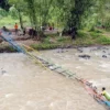 Sling Jembatan Gantung Terlepas