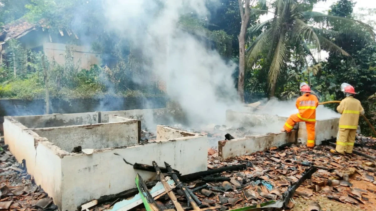 Sehari, Tiga Lokasi Kebakaran