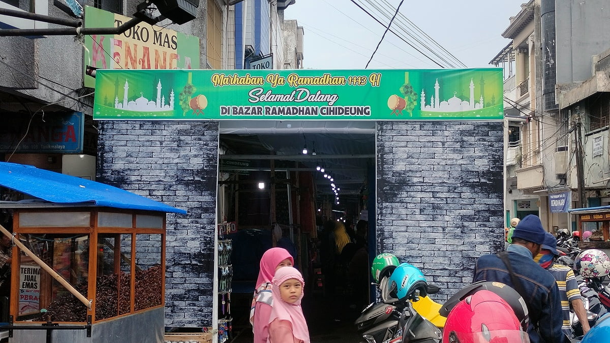 Lewat Ramadan Dibongkar Paksa