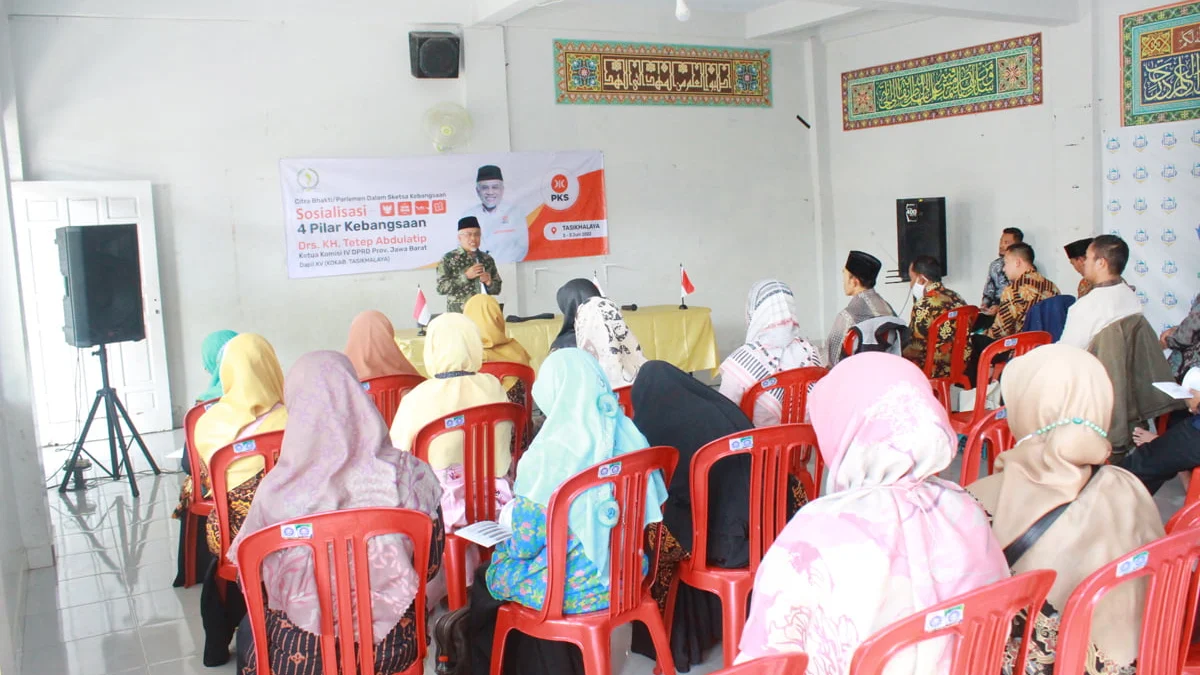 Perkuat Empat Pilar Kebangsaan Lewat Guru