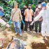Makam Mayat Batukaras Dibongkar