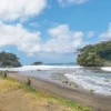 Terumbu Karang Bisa Jadi Latar Belakang Swafoto