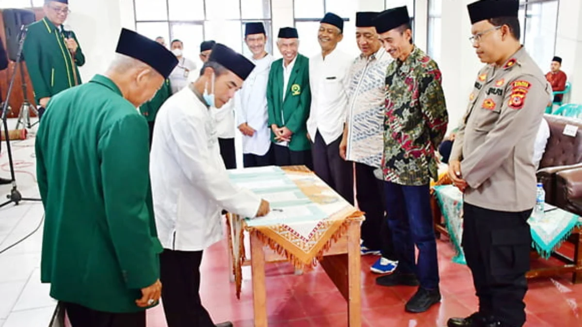 Pengurus Dewan Masjid Indonesia Dikukuhkan