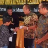 Viman Santuni 2.000 Anak Yatim  