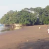 Wisatawan Boleh Berenang