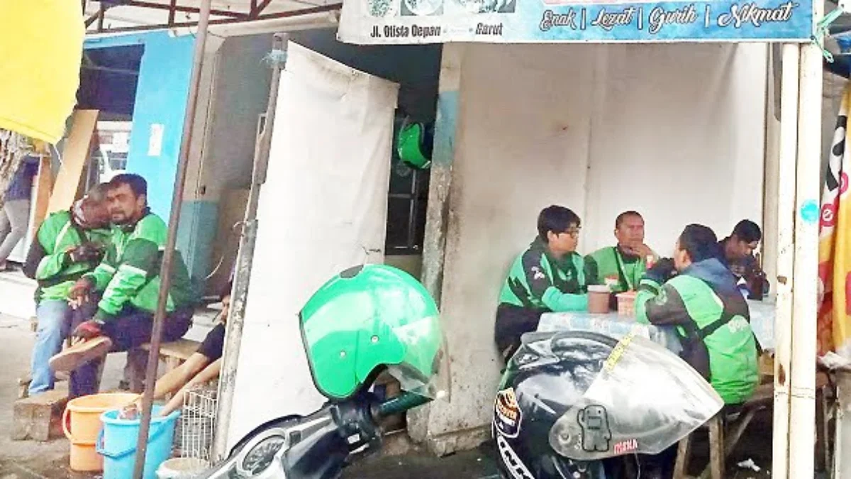 Tarif Naik, Penumpang Malah Sepi