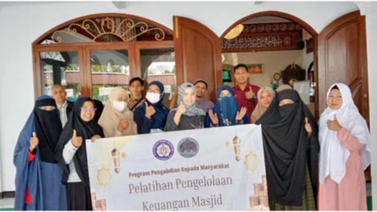 Beri Pelatihan Pengelolaan Keuangan Masjid