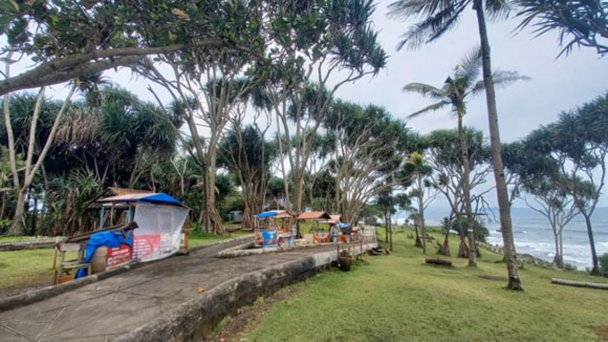 Jalur Pesisir Bisa Dongkrak Wisata Batuhiu