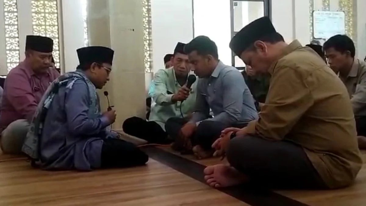 Ajudan Sekda Masuk Islam