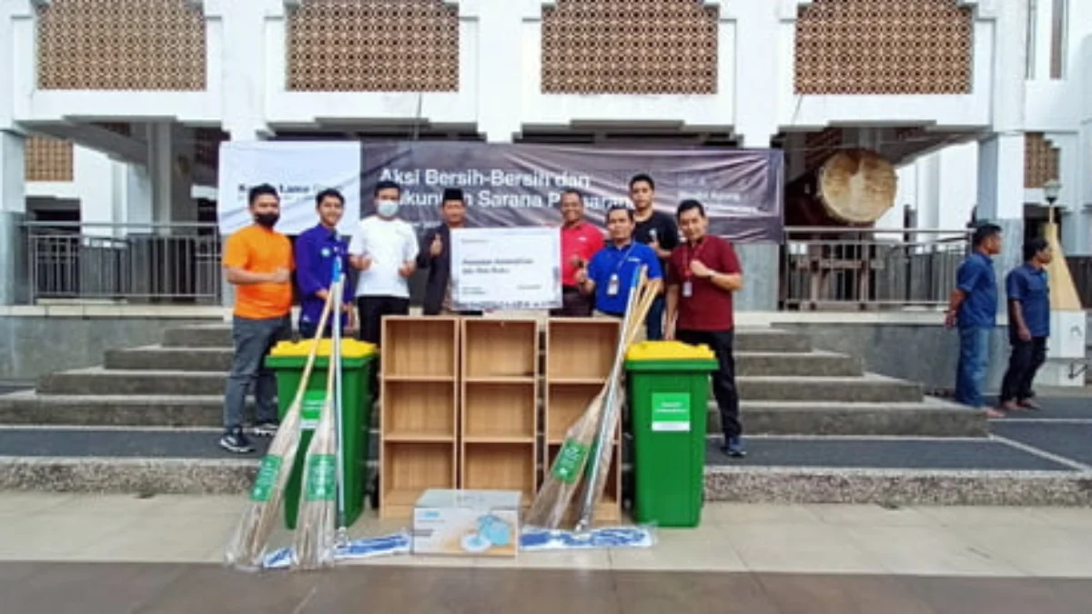 Kawan Lama Group Bersih-Bersih Masjid