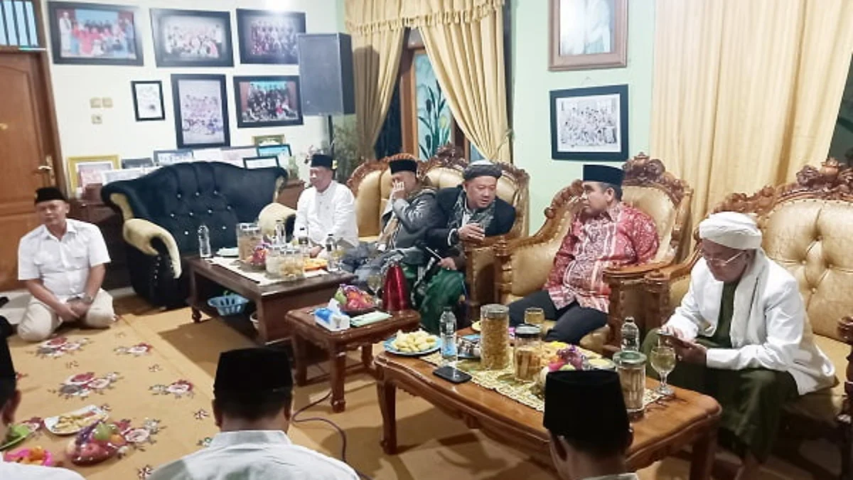 Sekjen Gerindra Sambangi Pesantren