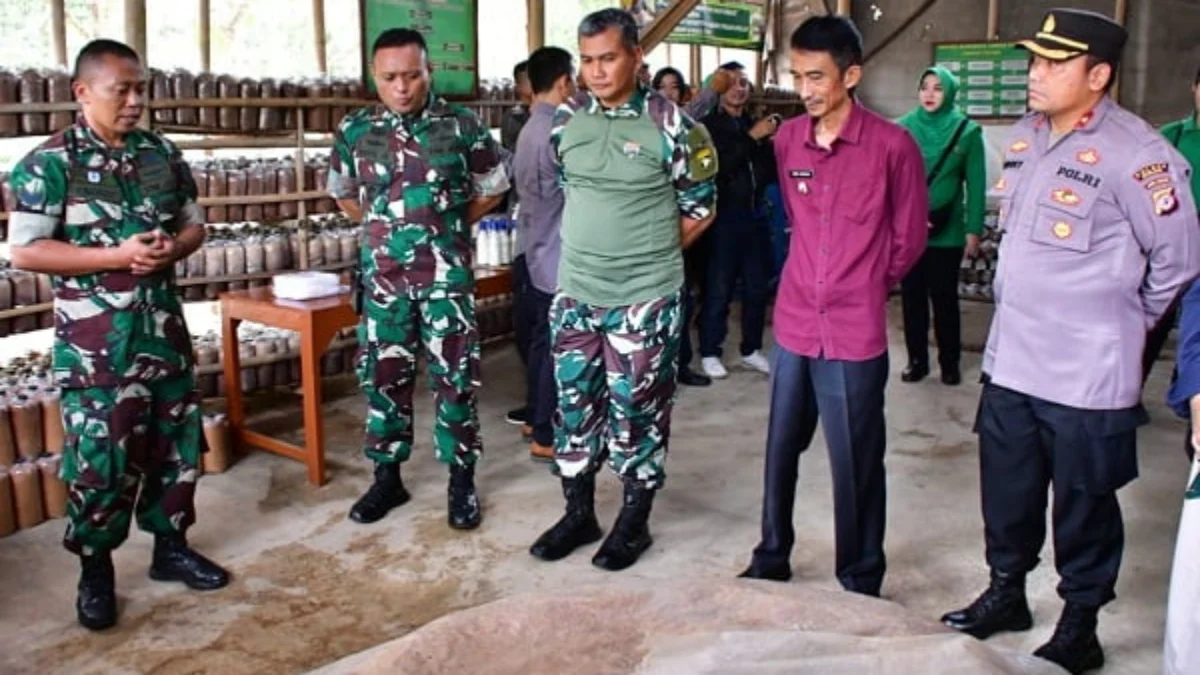 Budidaya Jamur Diapresiasi Pangdam III Siliwangi