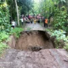 Jembatan Amblas, Satu Tewas