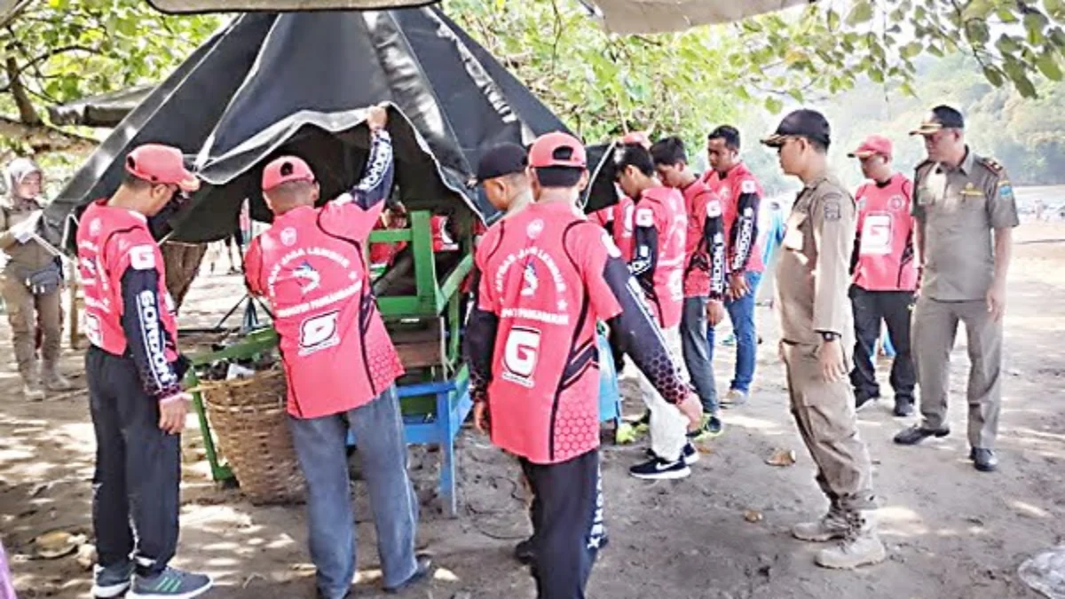 Bikin Sesak, Bangku PKL Ditertibkan