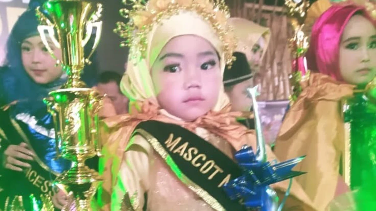 Aiza Rahma Maskot Model Busana Muslim