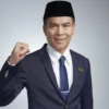 Azies Dicopot dari Nasdem?