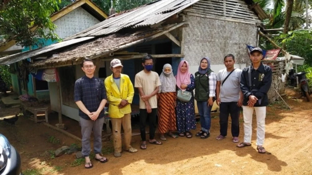 Ijaz, penderita tumor mulut yang ditinggalkan ayahnya dan berjuang sekolah