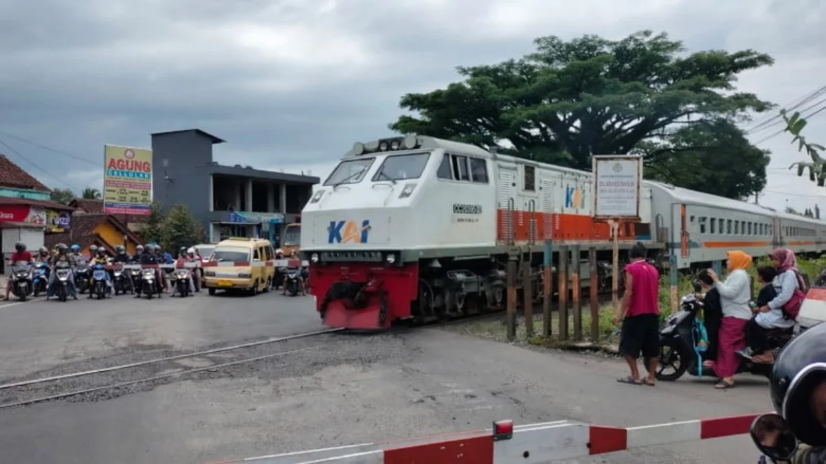 KAI, Jadwal Kereta Api Garut