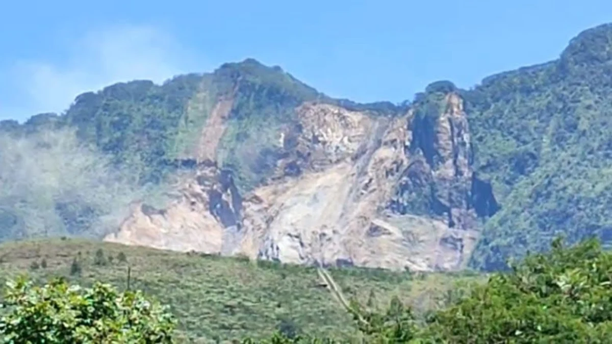 Longsor Gunung Galunggung