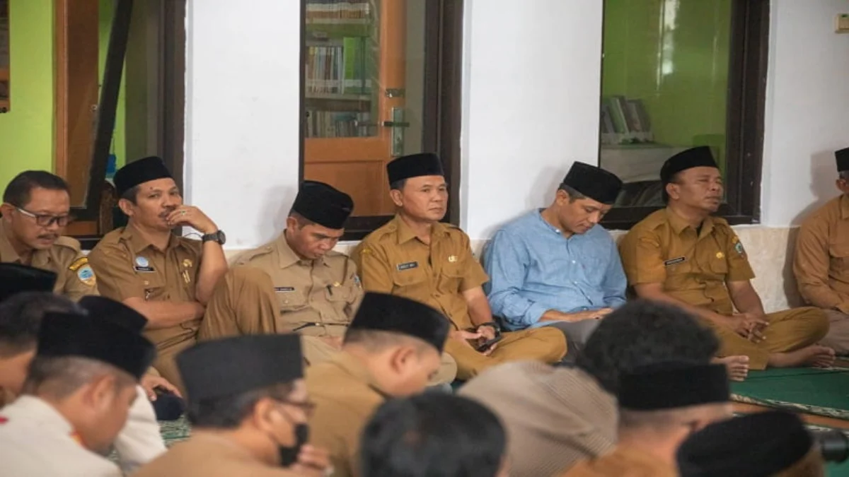 Buka Saluran Komunikasi Pejabat ke Masyarakat