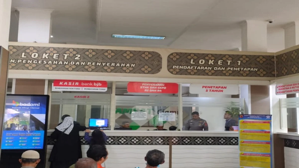 samsat ciamis belum menyediakan loket parkir berlangganan.