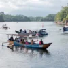 objek wisata alam situ gede di kota tasikmalaya.