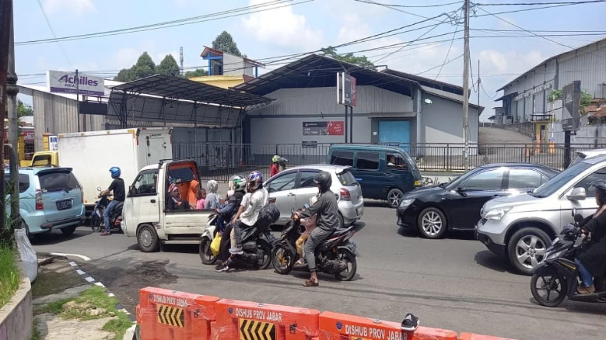 kendaraan pemudik melintasi ciamis