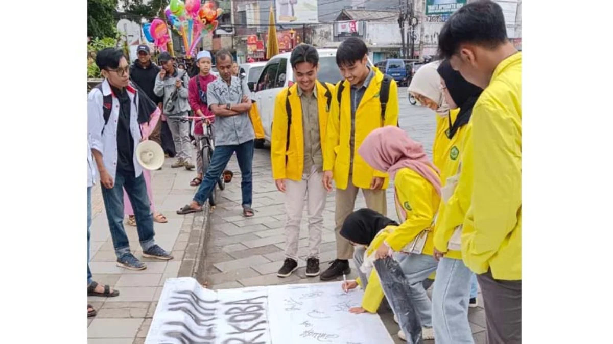 kammi kota tasikmalaya melakukan aksi tandatangan penolakan terhadap narkoba