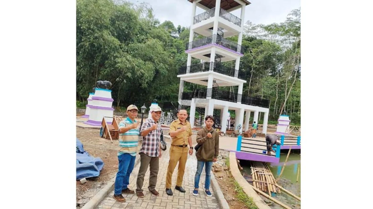 Dian Udeng meninjau lokasi objek wisata Situ Wangi