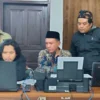 komisioner dan staf kpu Kota tasikmalaya