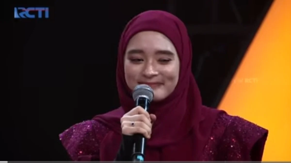 Inara rusli dalam penghargaan Silet Awards 2023