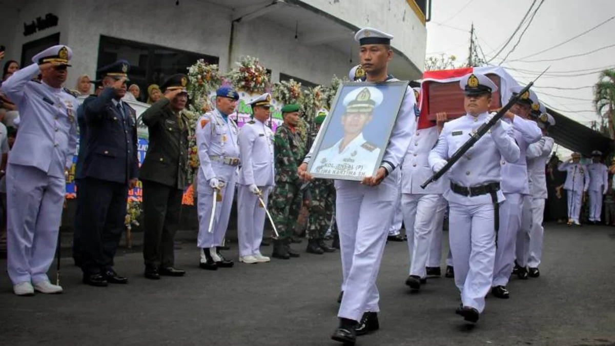 Eks Komandan Kapal Selam Kolonel Iwa