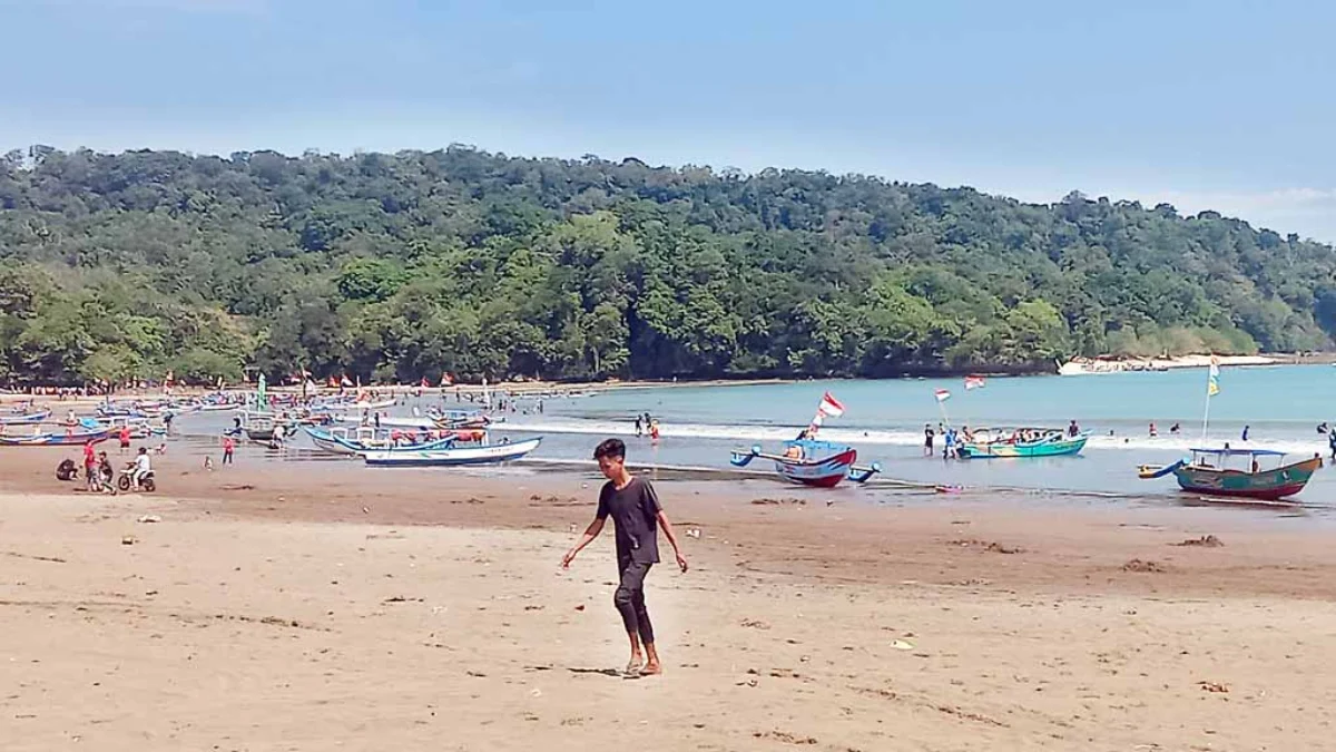 Pantai di Kabupaten Pangandaran