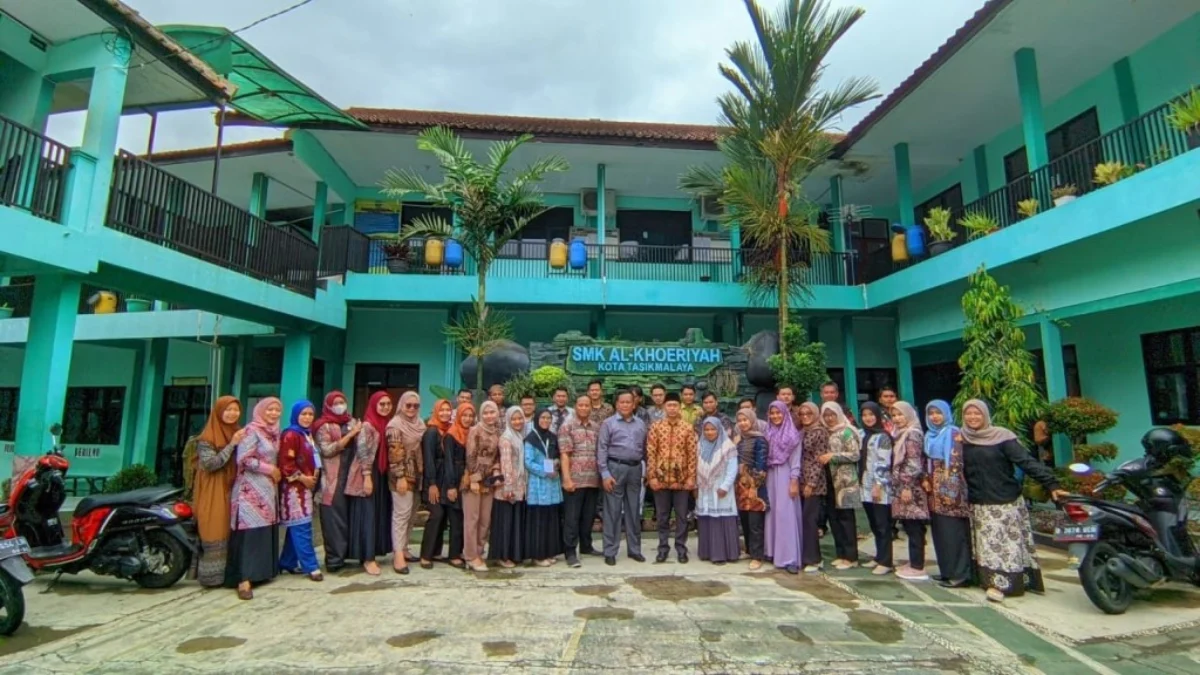 SMK Al-Khoeriyah