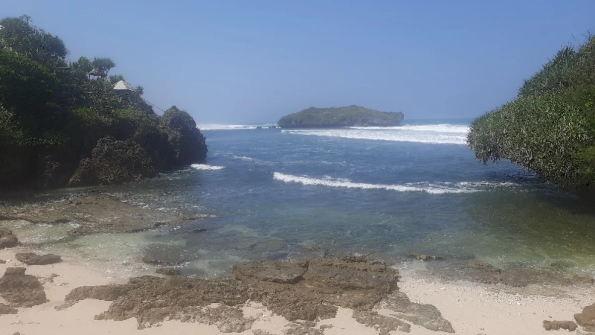 Pantai Slili