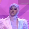 Nabila Taqiyyah Tampil Girly dengan Outfit Pinky