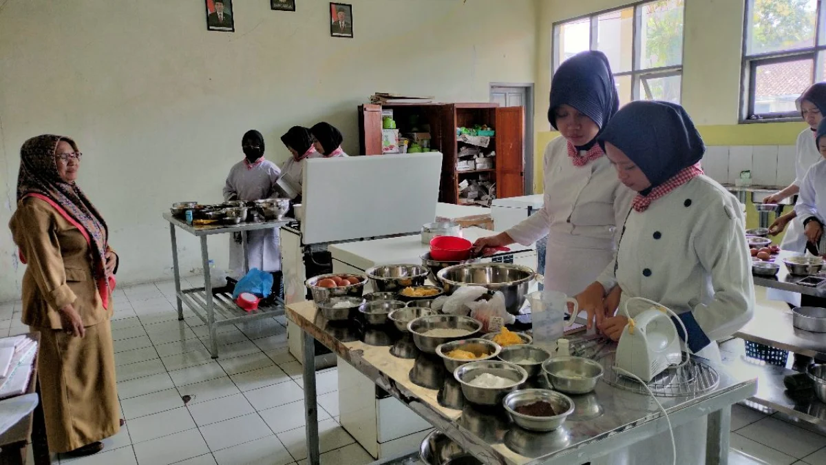 Siswa SMK Perwari Tasikmalaya