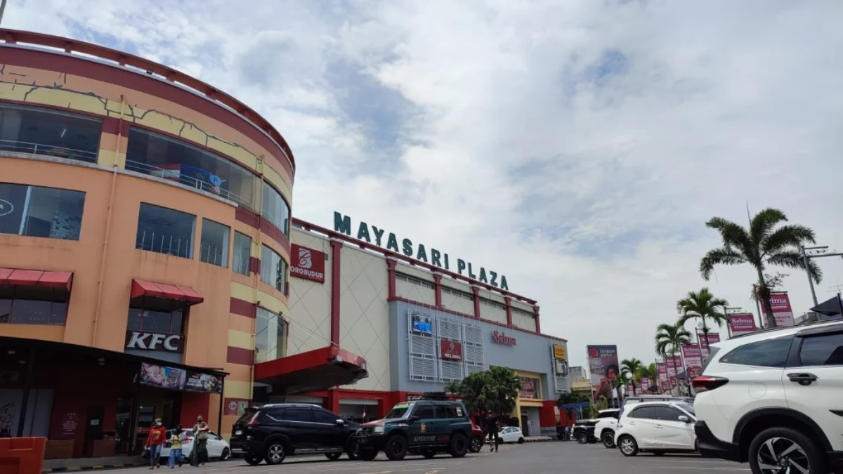 Mayasari Plaza