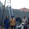 Kabel jaringan internet kusut permata intan regency