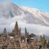 legenda gunung agung