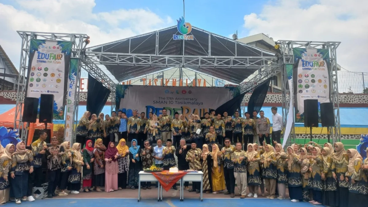 Kado 17 Tahun, SMAN 10 Tasikmalaya Raih Segudang Prestasi Membanggakan