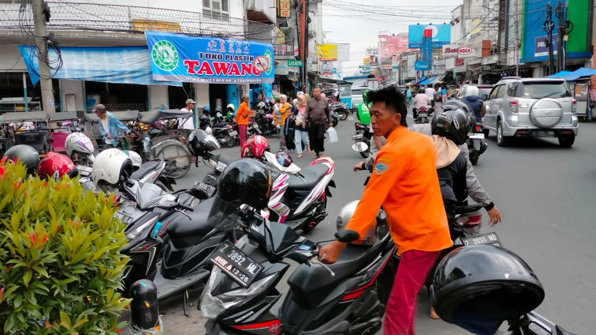 Baru Sekali Naik, Retribusi Parkir Merosot Lagi Rp 24 Juta, pengelolaan parkir oleh pihak ketiga