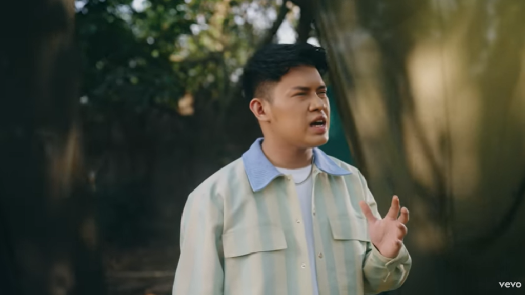 Lirik Lagu Mengapa, Debut Single Rony Parulian yang Resmi Rilis Hari ...