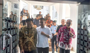 pj gubernur jawa barat cheka dan bey