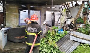 rumah terbakar damkar