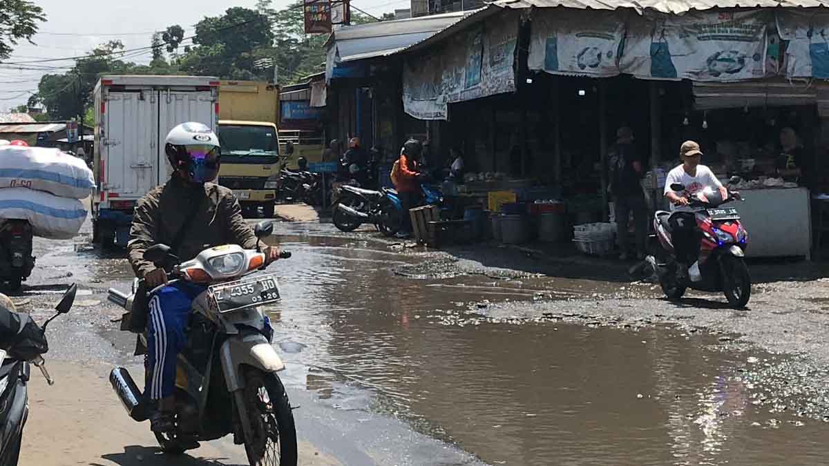 pasar cikurubuk