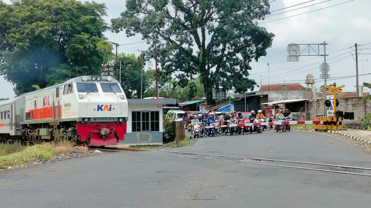 jalur kereta, lebaran, tiket