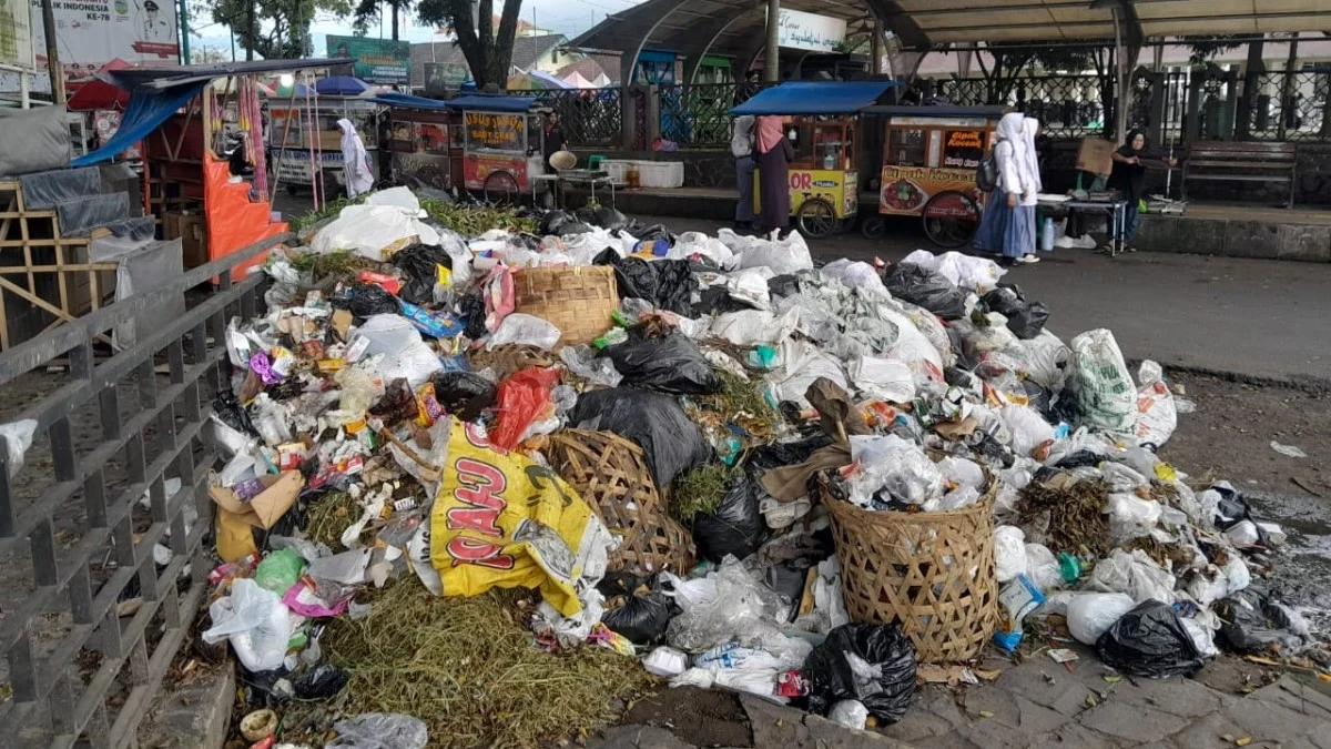 Alun-Alun Ciawi Kabupaten Tasikmalaya