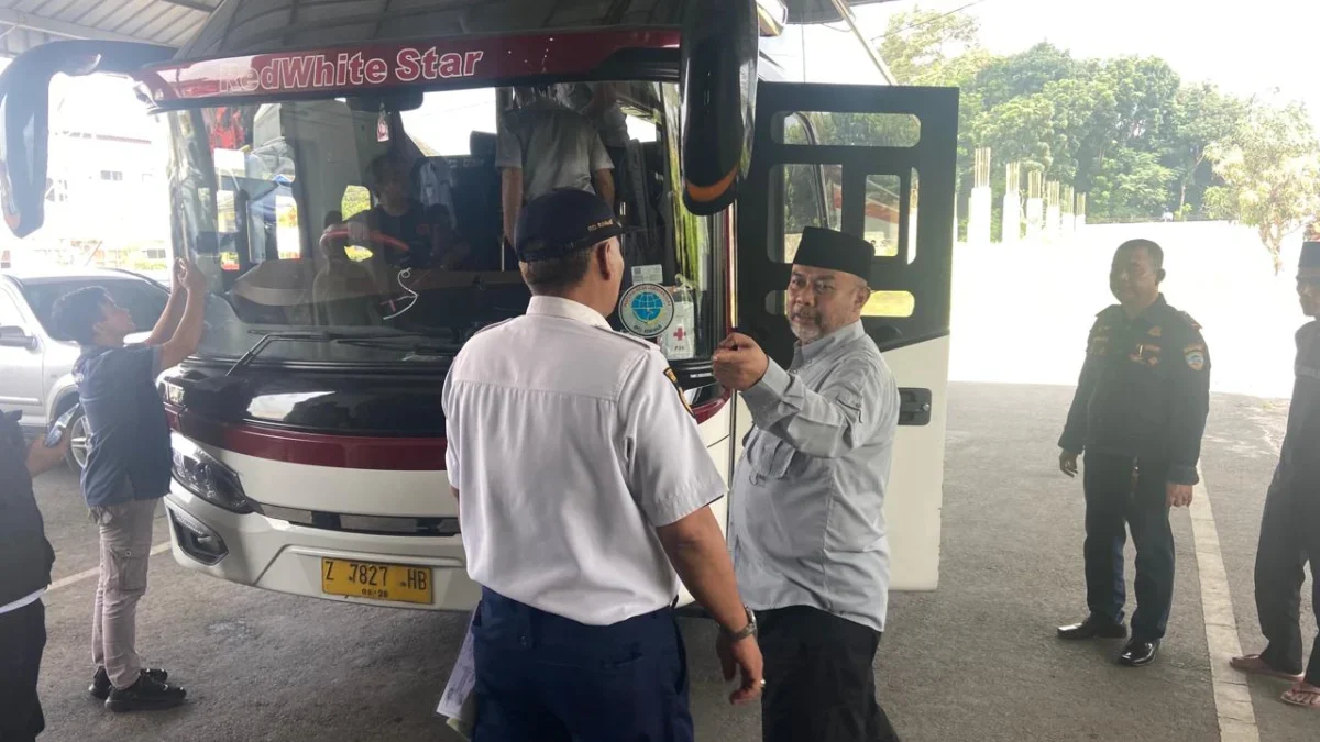 Pemeriksaan Bus jemaah haji Kota Tasikmalaya